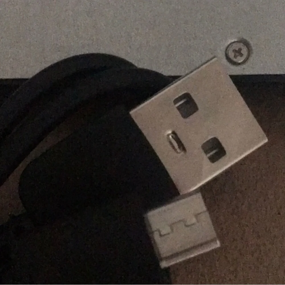 Ipad, tablet keyboard with charger
